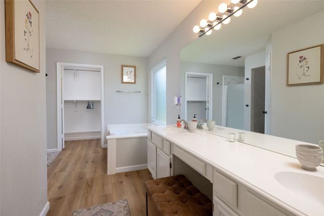 747 Cedar Leaf Circle, Lake Dallas, TX 75065