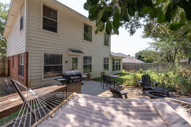 747 Cedar Leaf Circle, Lake Dallas, TX 75065