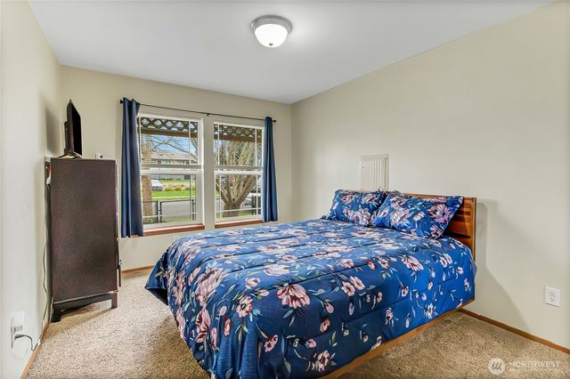 309 Solberg Street NW, Yelm, WA 98597