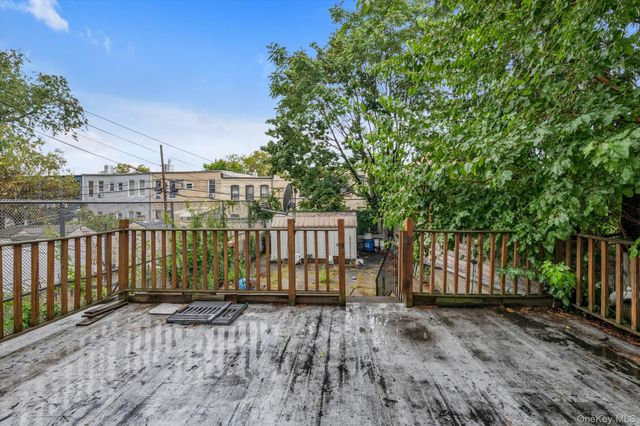 1739 Decatur Street, Ridgewood, NY 11385