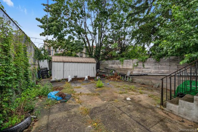 1739 Decatur Street, Ridgewood, NY 11385