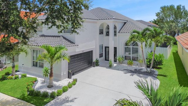 6017 Newport Village Way, Lake Worth, FL 33463