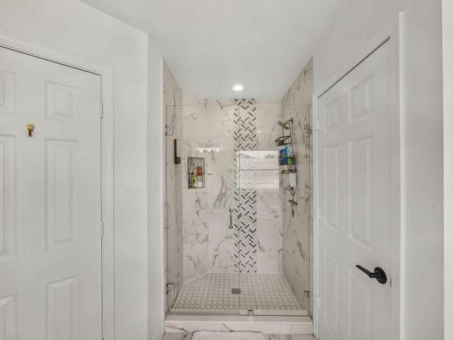 6017 Newport Village Way, Lake Worth, FL 33463