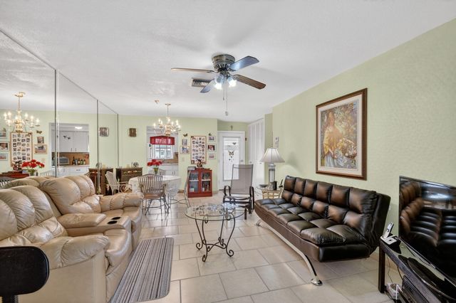 2771 E Ashley Drive D, West Palm Beach, FL 33415