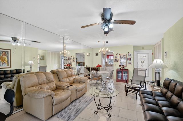 2771 E Ashley Drive D, West Palm Beach, FL 33415