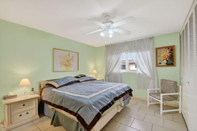 2771 E Ashley Drive D, West Palm Beach, FL 33415