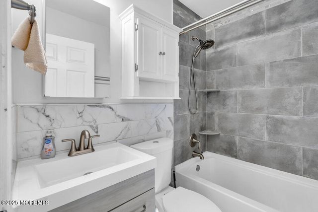 2 Drew Court, Jackson, NJ 08527