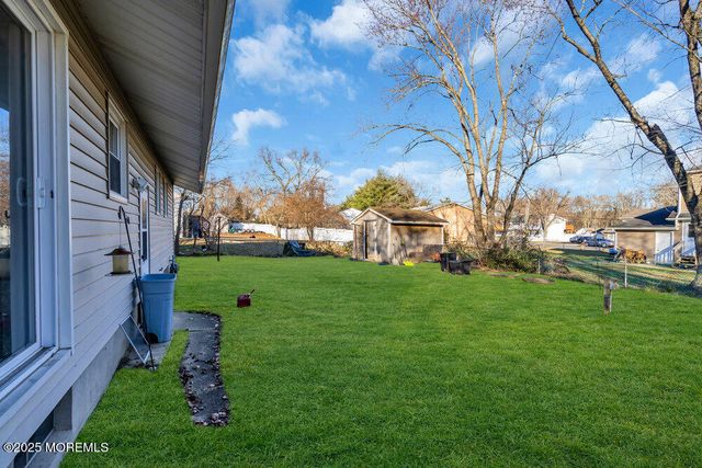 2 Drew Court, Jackson, NJ 08527