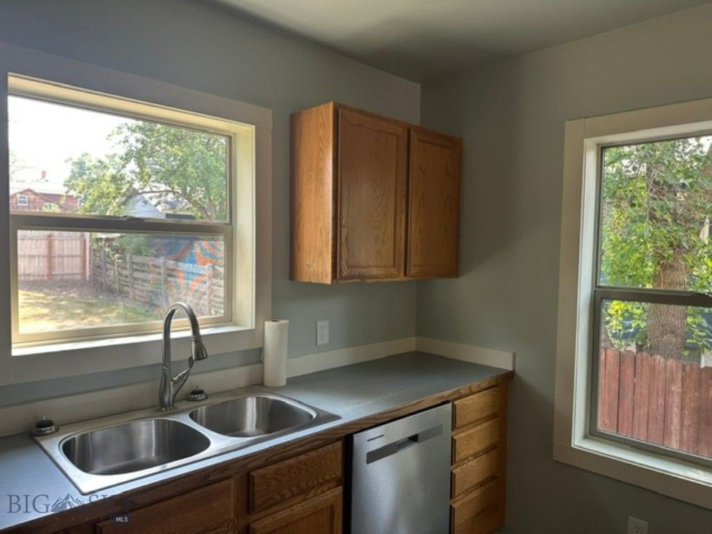 608 S 10th, Bozeman, MT 59715 photo 4