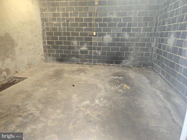 2031-33 N PALETHORP ST, Philadelphia, PA 19122