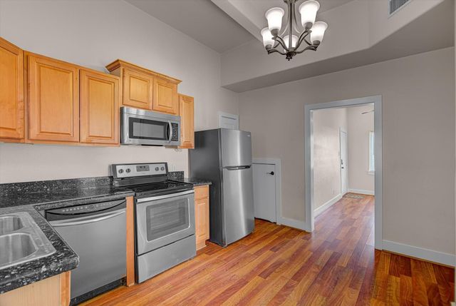 1017 11th Street 1, Galveston, TX 77550