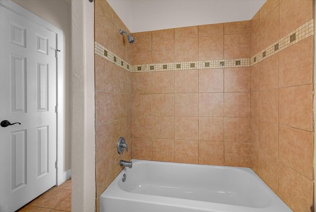 1017 11th Street 1, Galveston, TX 77550