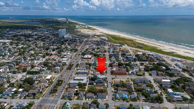 1017 11th Street 1, Galveston, TX 77550