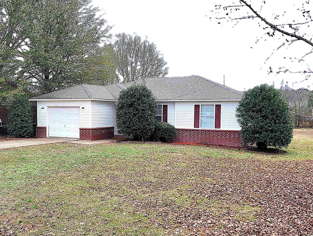 1811 Birchwood Drive, Beebe, AR 72012