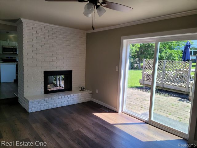 4212 Halkirk Drive, Waterford Charter Township, MI 48329