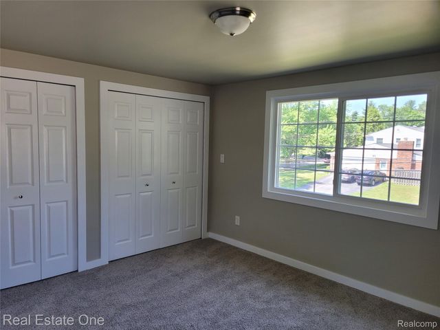 4212 Halkirk Drive, Waterford Charter Township, MI 48329