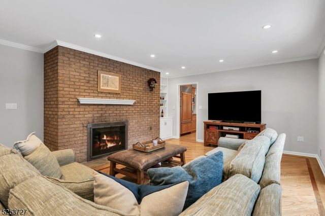 59 Manor Dr, Bernards Twp., NJ 07920