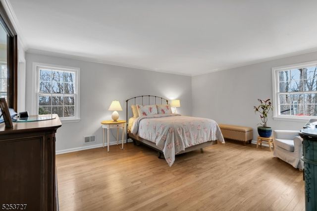 59 Manor Dr, Bernards Twp., NJ 07920