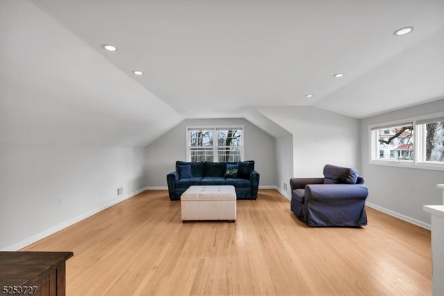 59 Manor Dr, Bernards Twp., NJ 07920