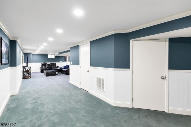 59 Manor Dr, Bernards Twp., NJ 07920