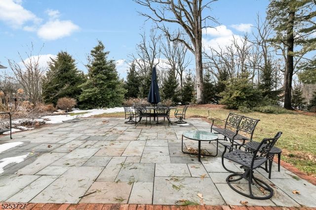 59 Manor Dr, Bernards Twp., NJ 07920