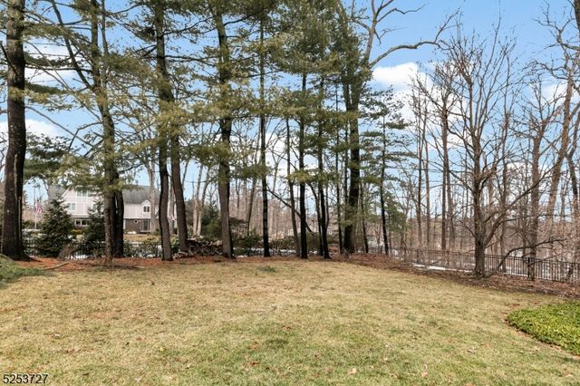 59 Manor Dr, Bernards Twp., NJ 07920