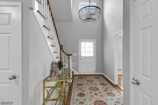 59 Manor Dr, Bernards Twp., NJ 07920