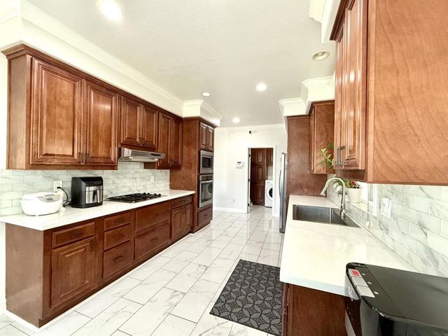 506 Chateau La Salle Drive, San Jose, CA 95111