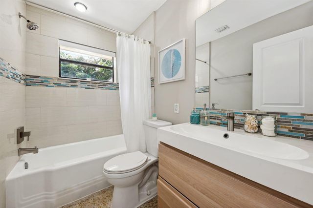 2507 NW 8th Avenue, Wilton Manors, FL 33311