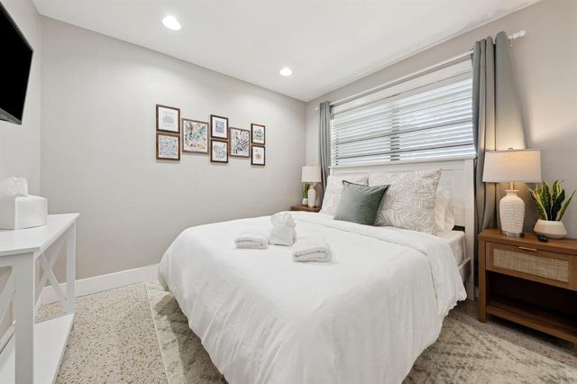 2507 NW 8th Avenue, Wilton Manors, FL 33311
