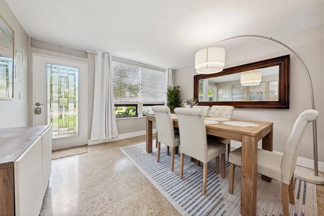 2507 NW 8th Avenue, Wilton Manors, FL 33311