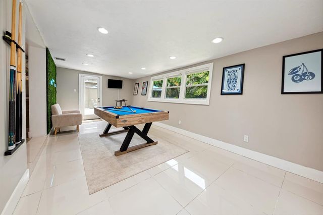 2507 NW 8th Avenue, Wilton Manors, FL 33311