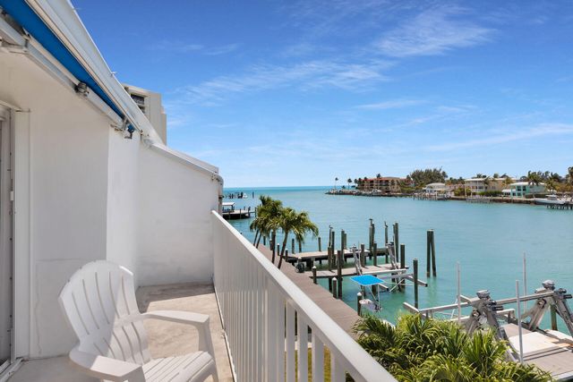 95 Coco Plum Dr Apt 2D, Marathon, FL 33050