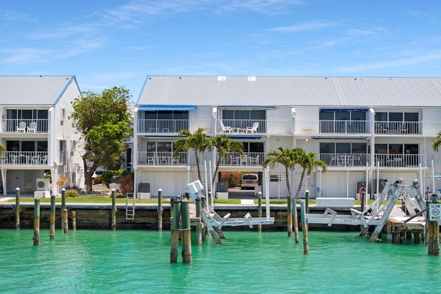 95 Coco Plum Dr Apt 2D, Marathon, FL 33050