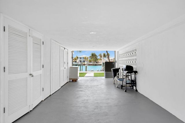 95 Coco Plum Dr Apt 2D, Marathon, FL 33050