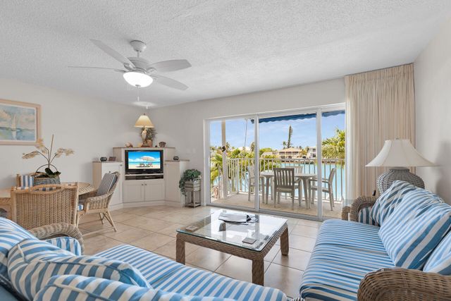 95 Coco Plum Dr Apt 2D, Marathon, FL 33050