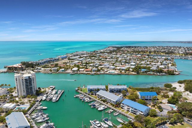 95 Coco Plum Dr Apt 2D, Marathon, FL 33050