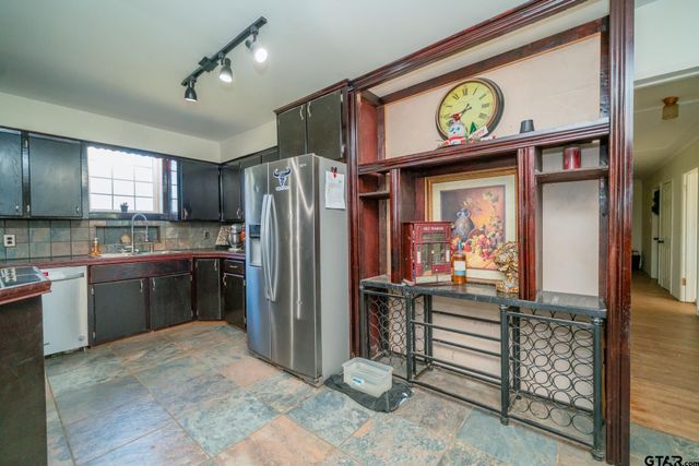 200 CR 3305, Jacksonville, TX 75766