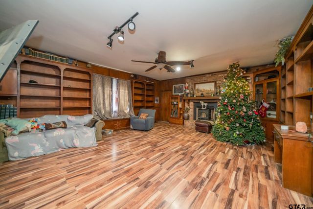 200 CR 3305, Jacksonville, TX 75766