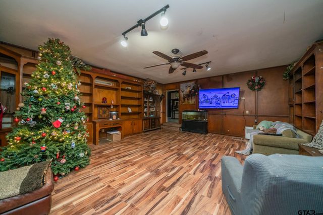 200 CR 3305, Jacksonville, TX 75766