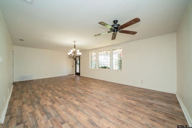 200 CR 3305, Jacksonville, TX 75766