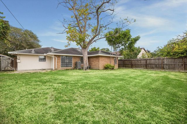 626 Sulphur Street, Houston, TX 77034