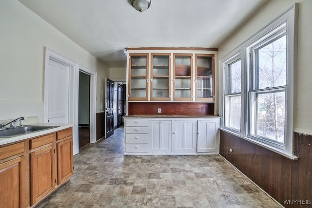 622 Woodlawn Avenue, Buffalo, NY 14211