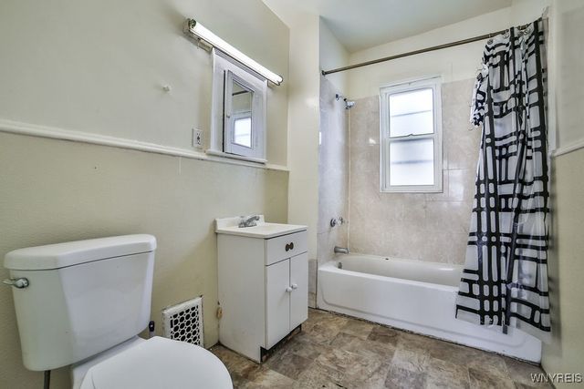 622 Woodlawn Avenue, Buffalo, NY 14211