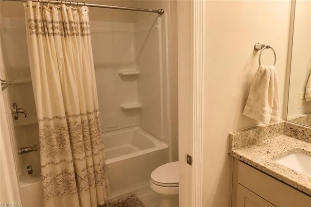 807 Riley Lane, Greensboro, NC 27455