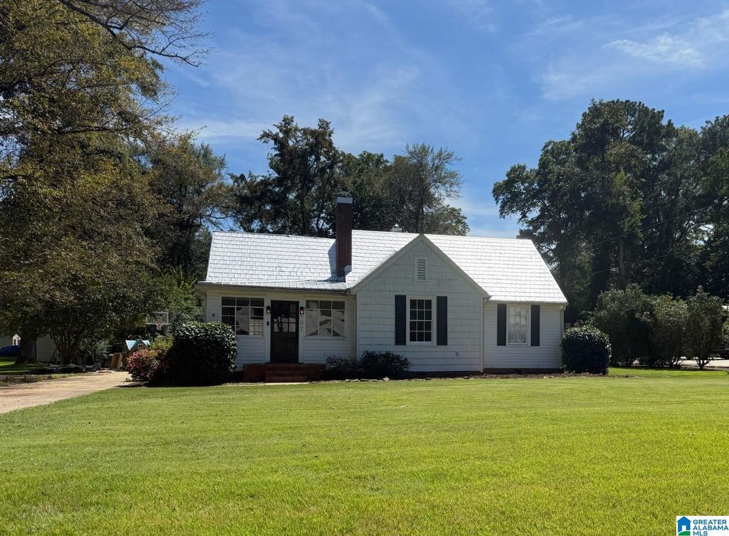 107 OAK STREET, Trussville, AL 35173