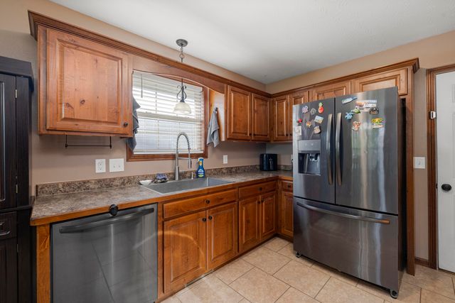 2720 W Cover Drive, Ozark, MO 65721