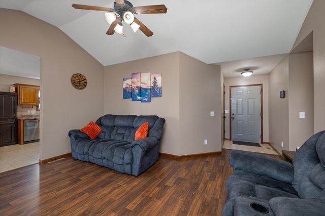 2720 W Cover Drive, Ozark, MO 65721