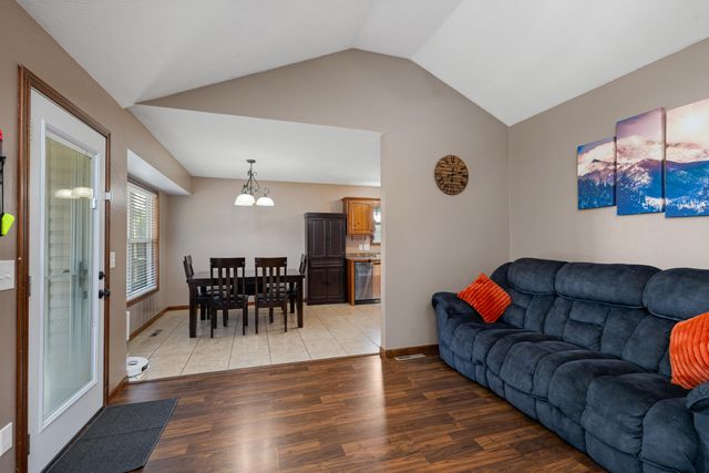 2720 W Cover Drive, Ozark, MO 65721