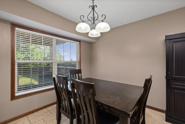 2720 W Cover Drive, Ozark, MO 65721